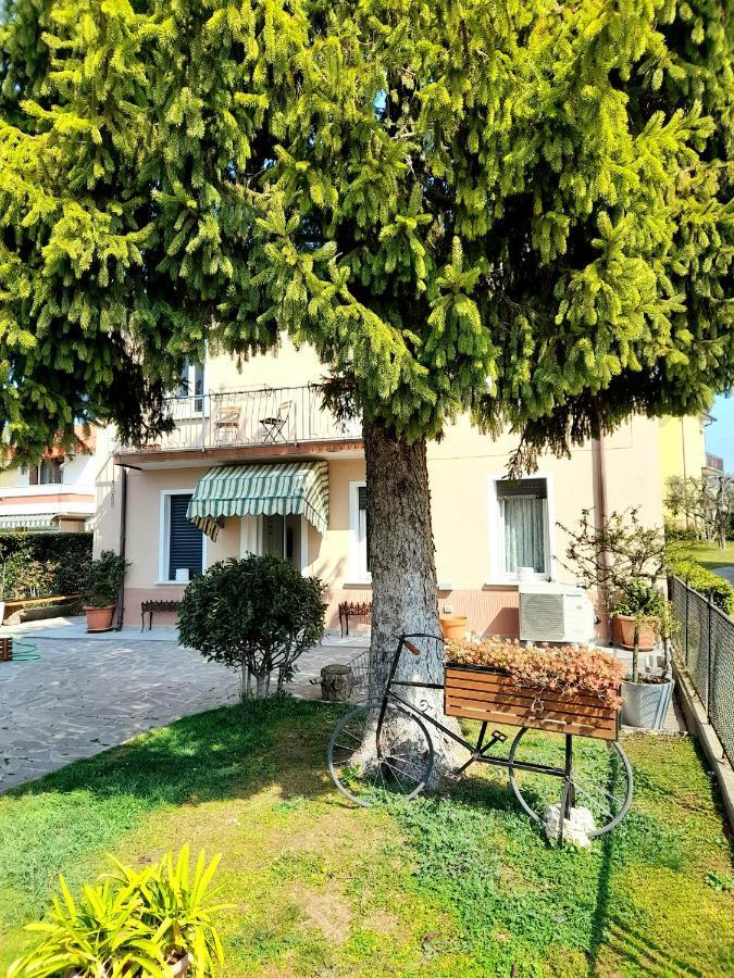 Ferienwohnung Les Amis Peschiera del Garda Exterior foto